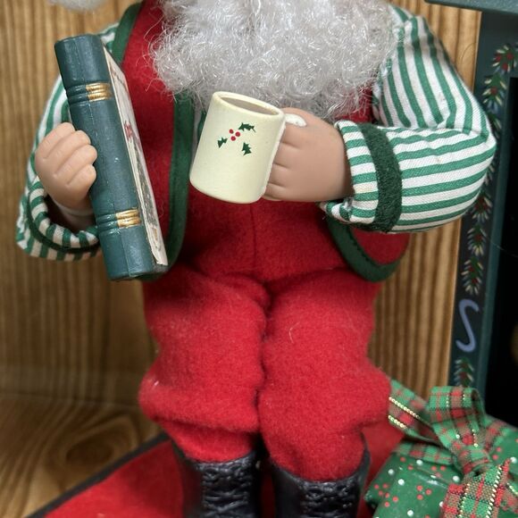 Vintage Santa & Grandfather Clock Musical Holiday Scene Holiday Creations 1993 - Picture 9 of 16